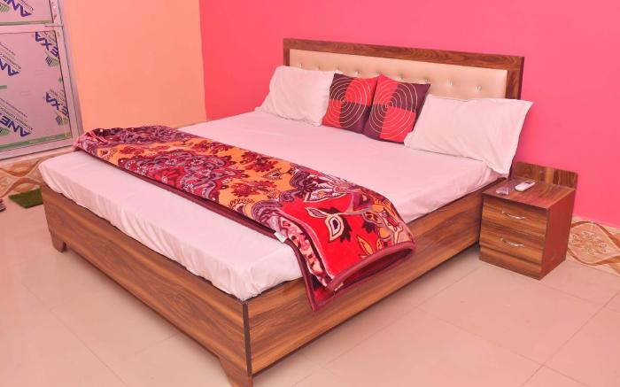 Hotel Sahu Inn  Ayodhya 6.2km from Shri Ram Temple