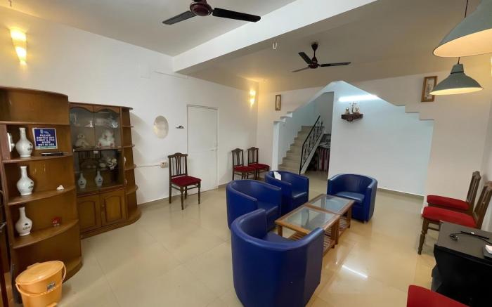 Blue Azure 2BR FFwalk to beach in Goa by Homeyhuts