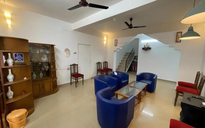 Blue Azure 2BR GFwalk to beach in Goa by Homeyhuts