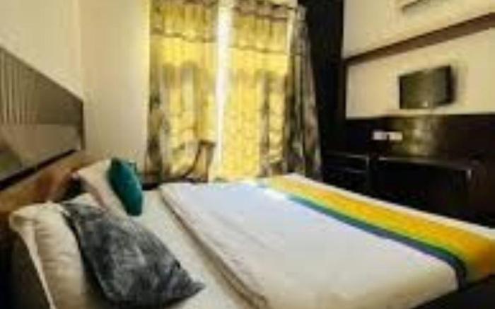 Hotel kingston, Zirakpur