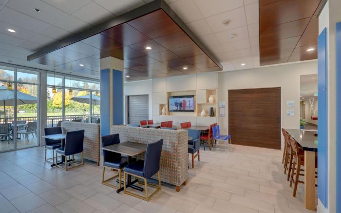 Holiday Inn Express And Suites Auburn Downtown By IHG