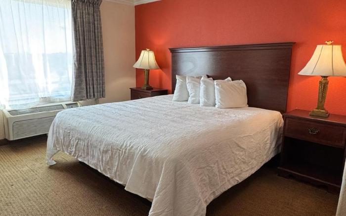 Robinson Inn and Suites