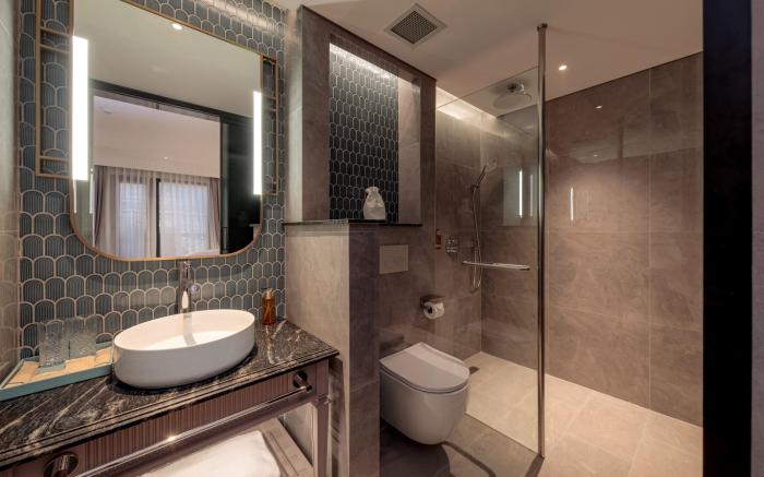 La Siesta Premium Lakeside 