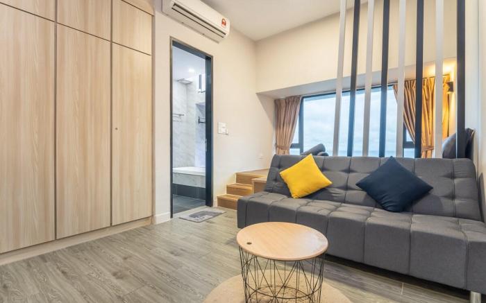 Imperio A2213A 3pax with Bathtub Free Wifi Parking