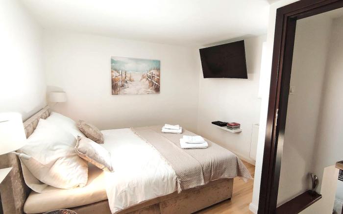 RABE Old Town Apartment Gdańsk - Two-Level Retreat