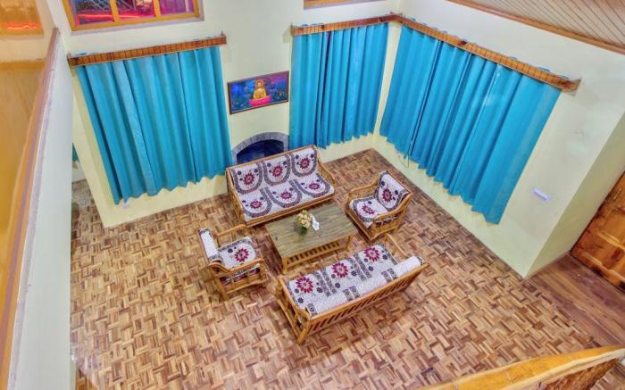 Aaranya Valley View - 1BR(FF)| Manali By Homeyhuts