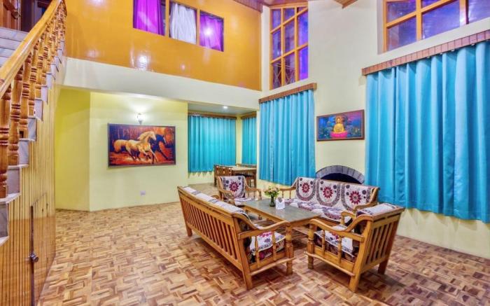 Aaranya Valley View - 1BR(FF)| Manali By Homeyhuts