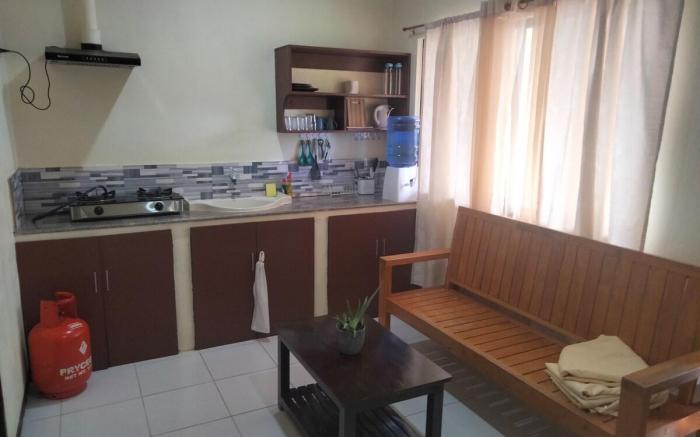 Tropical Garden Apartment
