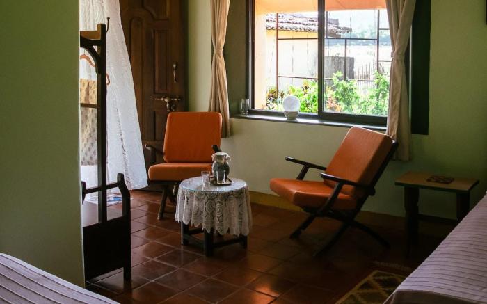 Shantidarshan 1BR- Peaceful | Amboli by homeyhuts