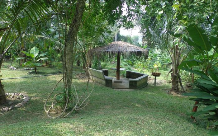 Airport Green Villa