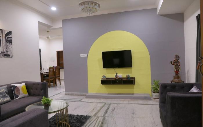 Royal Residency 3bhk -III, Near Cyber Towers