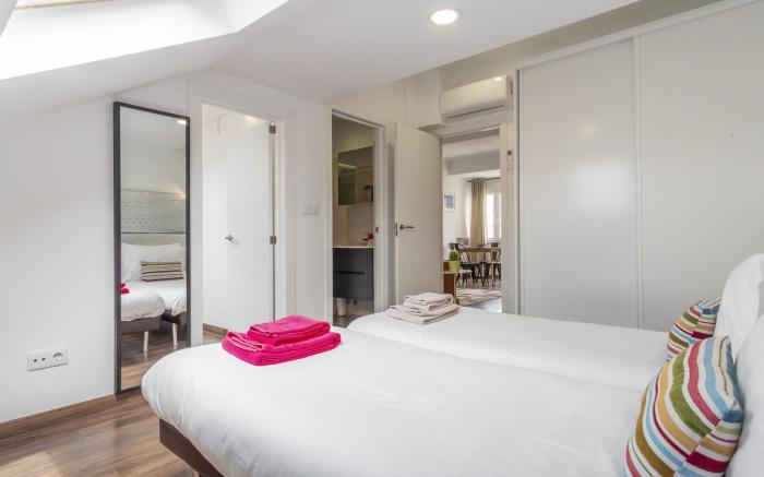 LV Premier AM2- terrace, view, AC, elevator, BBQ