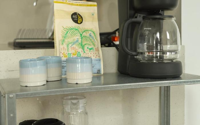 Airport Runway View from terrace|Coffee Maker|Luxe