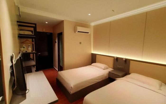 Dancenter Penang Street Art Formerly Queen City Hotel