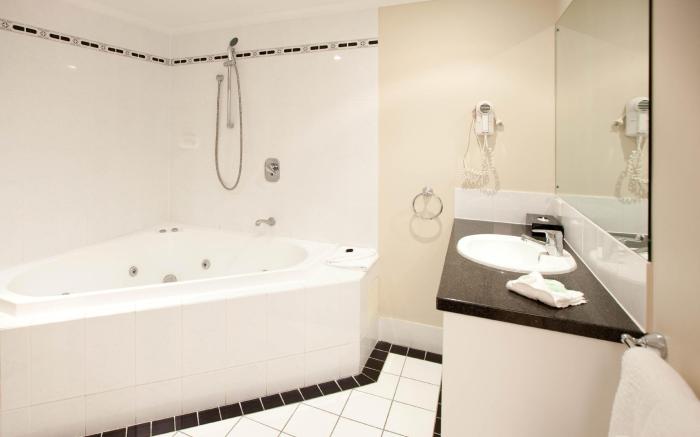 Regal Port Douglas - Holiday Apartments
