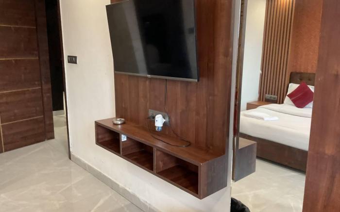 Vaanya Bliss By Yatrimap