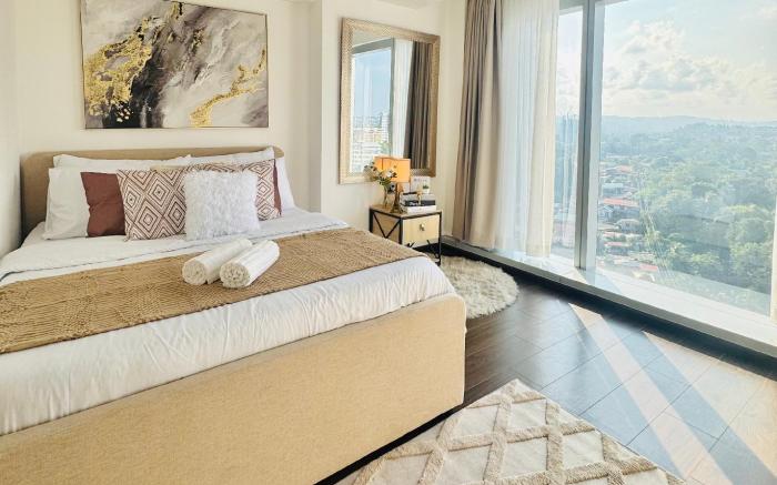 One Bedroom Condo  Aeon towers Downtown