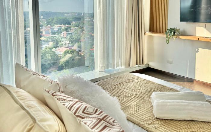One Bedroom Condo  Aeon towers Downtown