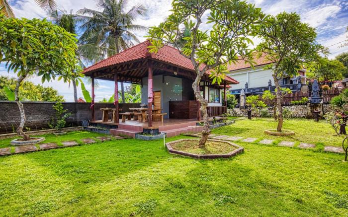 Megaland Bungalow