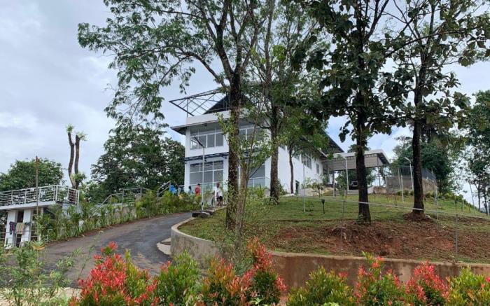 Zeezmount Resorts & Spa Munnar 