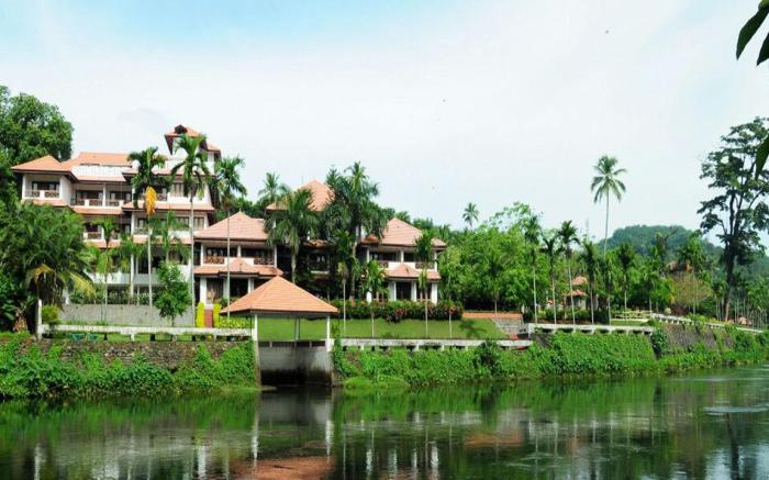 River Banks (Madaparambil Resort)