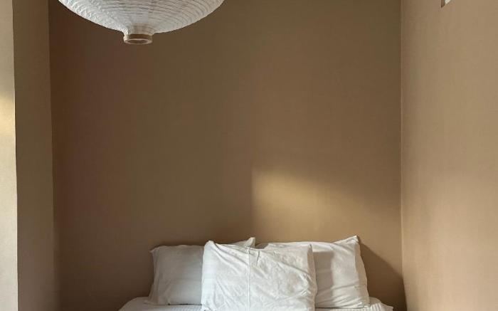 Centrally located cozy two bedroom apartment 