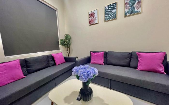 Karama. Newly furnished unit