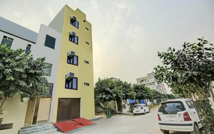 Green Orbit Hotel