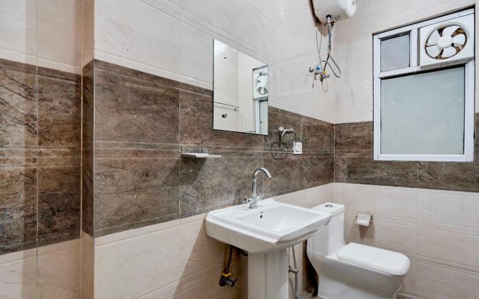 Collection O Sector 53 Golf Course Road