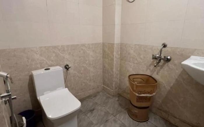 Hotel Kaushambi Grand Near Kaushambi Metro Station