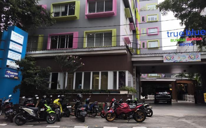 True Blue Bunga Bunga Hotel Pasar Baru - Jakarta