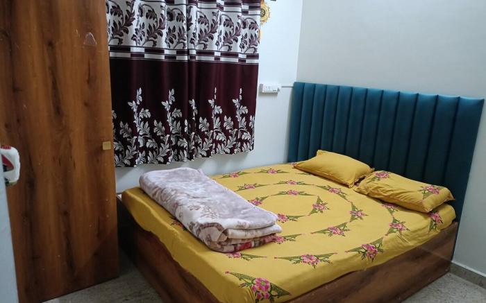2 BHK-5mins to Manyata- Bhartiya City (optionalAc)