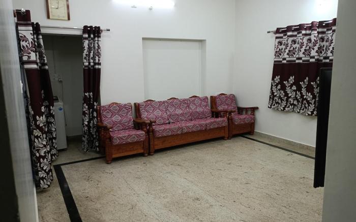 2 BHK-5mins to Manyata- Bhartiya City (optionalAc)