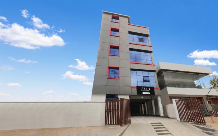 Collection O Hyderabad Victoria Memorial Metro Station