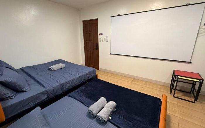 Up to 6 Guests King n Queen Beds