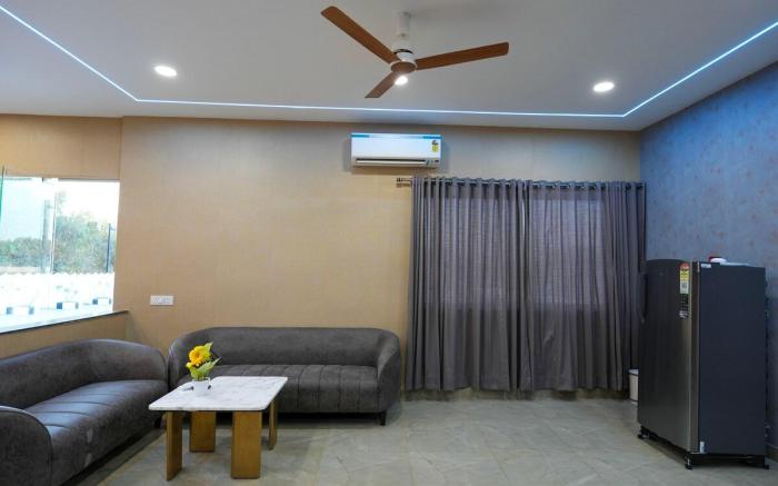Sai Risu Wada | Luxury Room