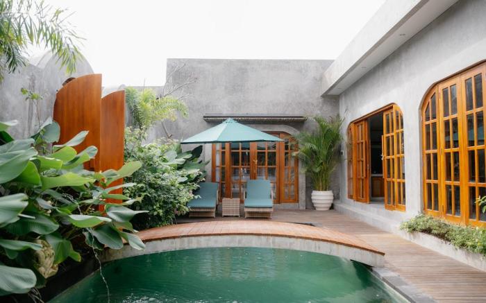 Dharman Villa Royal V8