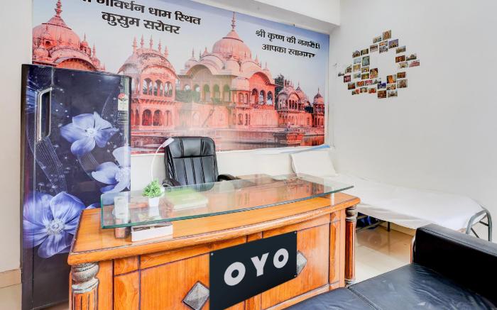 SPOT ON Bhagwat Bhawan
