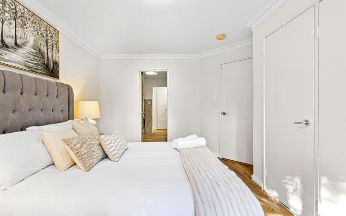 BDR + Sauna + Pool + Gym + Parking