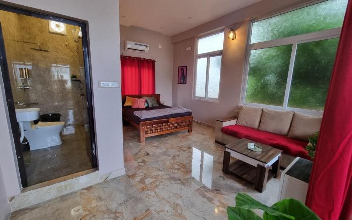 Pink Villa - Private Peaceful Homestay Near Beach