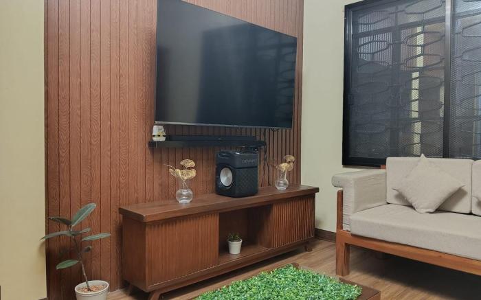 1 BR - Hidden Koi Staycation