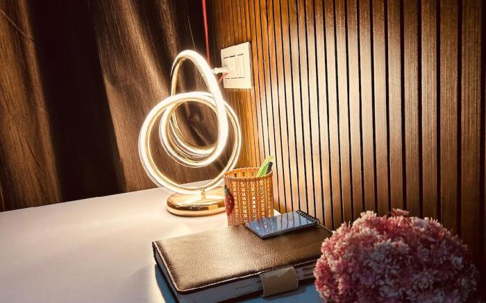 Ansh Abode | Cozy City Getaway
