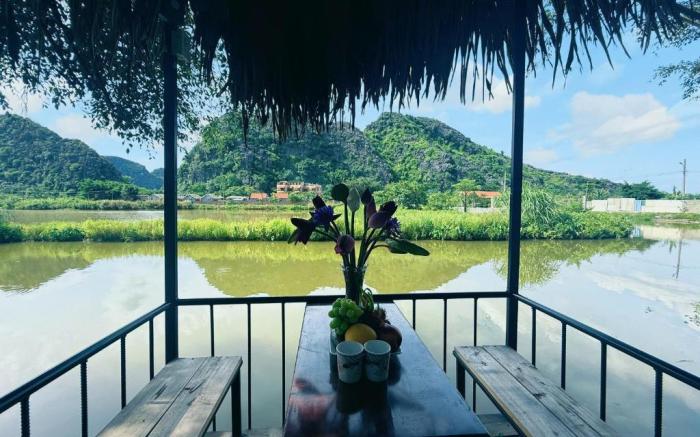 Trang An River Sunshine