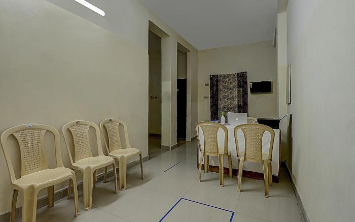 Collection O Velachery Railway Junction Formerly Vijay Guest House