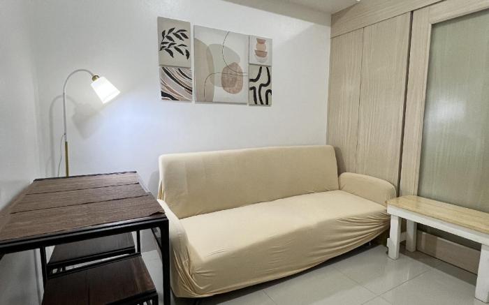 Ann’s Place 1br w/ WIFI and Netflix in Light Res