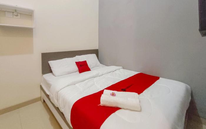RedDoorz Syariah near RS Bhayangkara Gayamsari Semarang