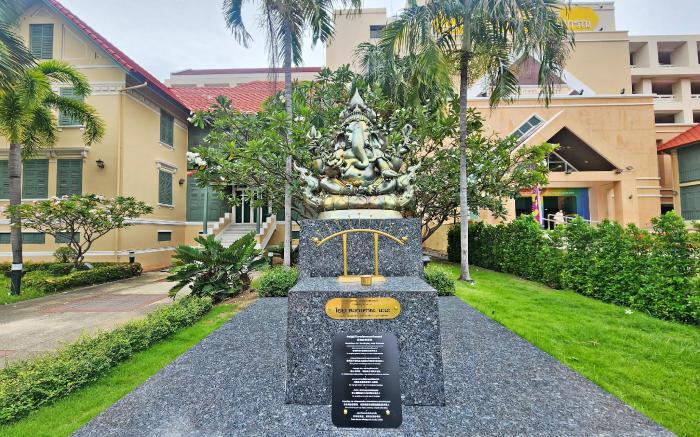 Suan Sunandha Palace Hotel