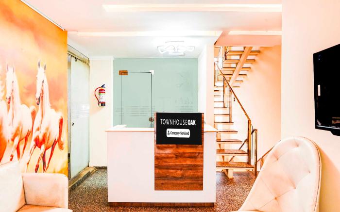 Townhouse Oak Pitampura West Enclave