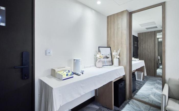 Ximending Myrah Double Room NO.6607  [僅限國外旅客入住]