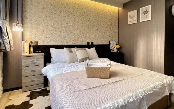Light and Shadow Double Room NO.2502  [僅限國外旅客入住]